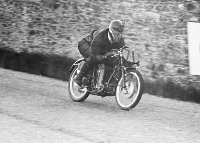 Framed Print : Norman Webb MV 1953 Ultra Lightweight TT Framed Print : Norman Webb MV 1953 Ultra Lightweight TT