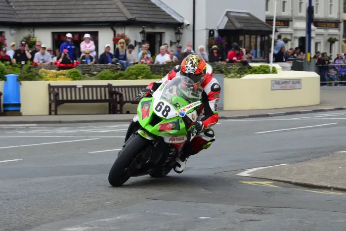 Framed Print : Nuno Caetano (Kawasaki) 2014 Senior TT Framed Print : Nuno Caetano (Kawasaki) 2014 Senior TT