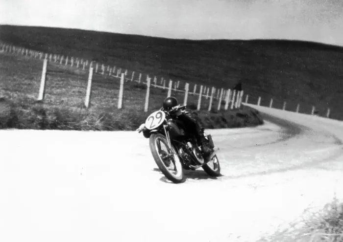 Framed Print : Omobono Tenni Guzzi 1937 Lightweight TT Framed Print : Omobono Tenni Guzzi 1937 Lightweight TT