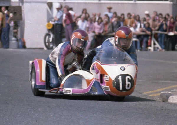 Otto Haller & Erich Haselbeck (BMW) 1976 500 Sidecar TT