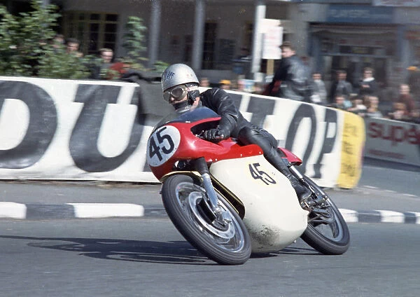 Owen Howard (Matchless) 1966 Senior TT