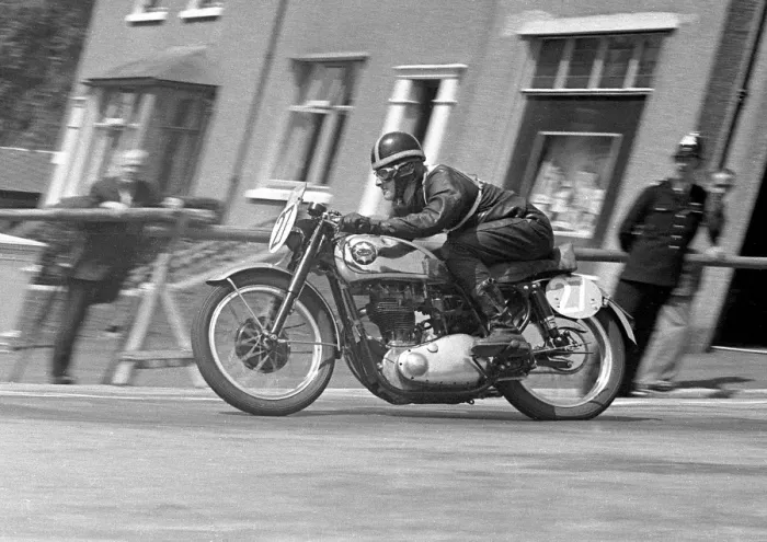 Framed Print : P E Burns (BSA) 1953 Junior Clubman TT Framed Print : P E Burns (BSA) 1953 Junior Clubman TT
