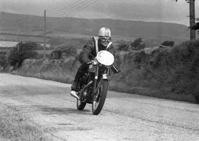 Framed Print : P E Hillier (BSA) 1954 Junior Manx Grand Prix Framed Print : P E Hillier (BSA) 1954 Junior Manx Grand Prix