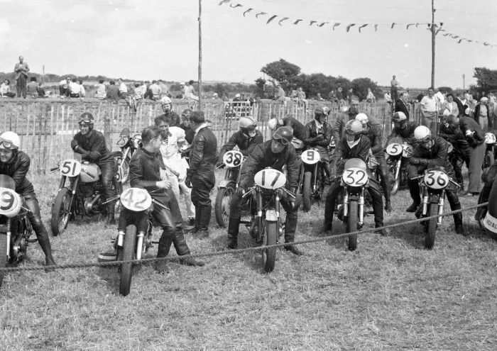 Framed Print : Paddock shot, Senior race, 1960 Southern 100 Framed Print : Paddock shot, Senior race, 1960 Southern 100