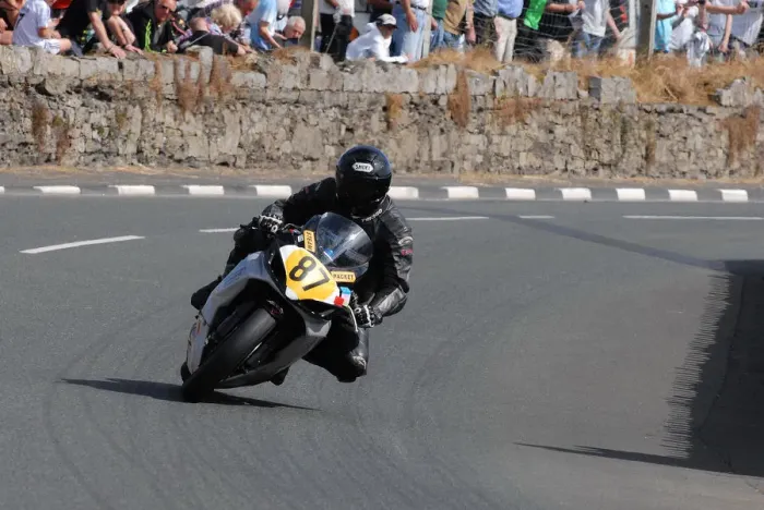Framed Print : Paddy Woodside (Suzuki) 2014 Southern 100 Framed Print : Paddy Woodside (Suzuki) 2014 Southern 100