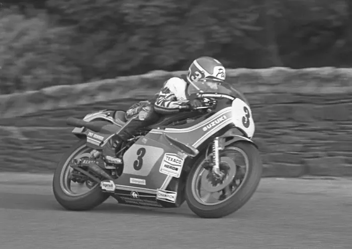 Framed Print : Pat Hennen (Suzuki) 1978 Senior TT Framed Print : Pat Hennen (Suzuki) 1978 Senior TT