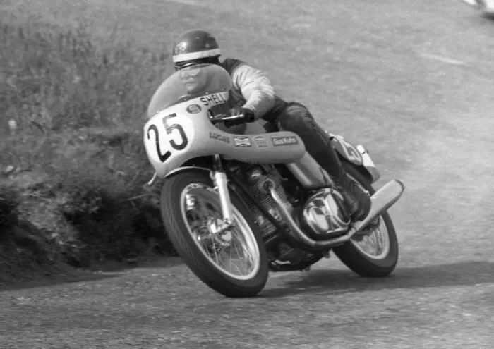 Framed Print : Pat Mahoney (Norton) 1970 Production 750 TT
