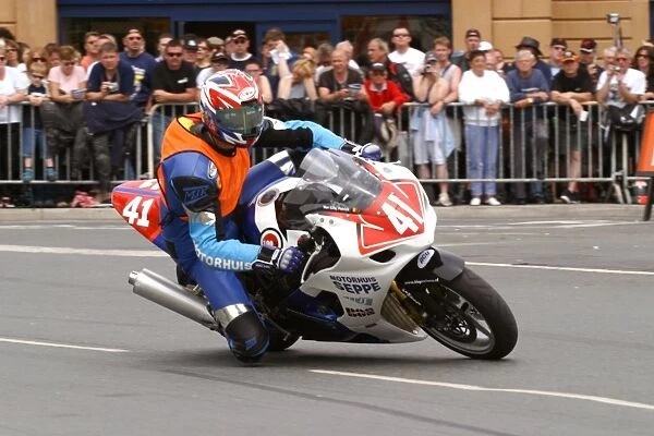 Patrick Van Gils (Suzuki) 2004 Production 1000 TT