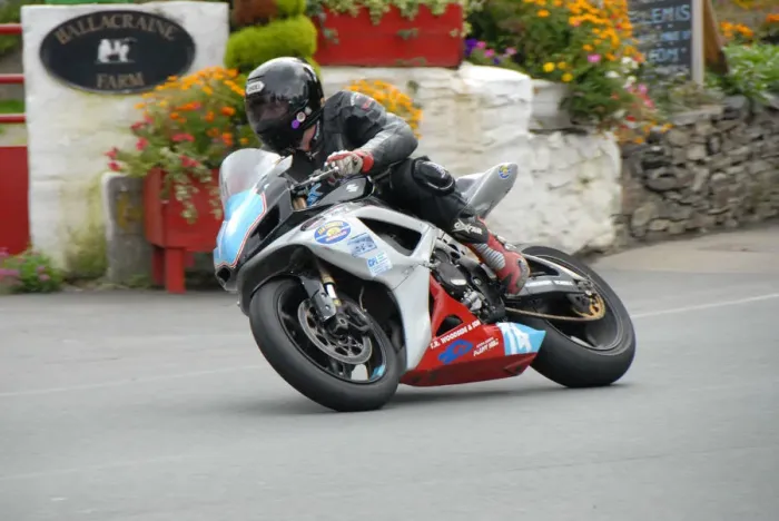 Framed Print : Patrick Woodside (Suzuki) 2009 Junior Manx Grand Prix Framed Print : Patrick Woodside (Suzuki) 2009 Junior Manx Grand Prix