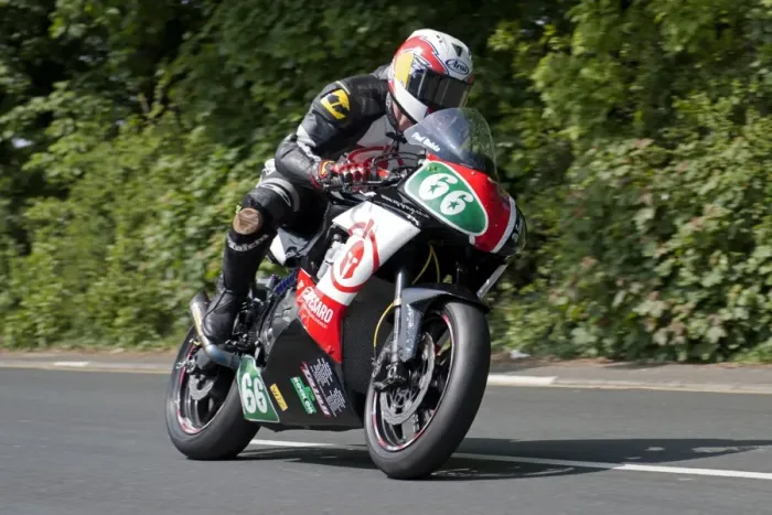 Framed Print : Paul Baleta (Kawasaki) 2015 Lightweight TT Framed Print : Paul Baleta (Kawasaki) 2015 Lightweight TT