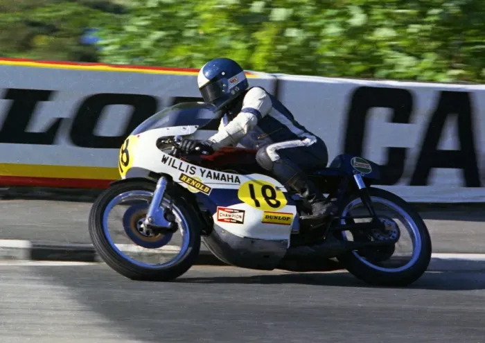 Framed Print : Paul Cott (Yamaha) 1973 Senior TT Framed Print : Paul Cott (Yamaha) 1973 Senior TT