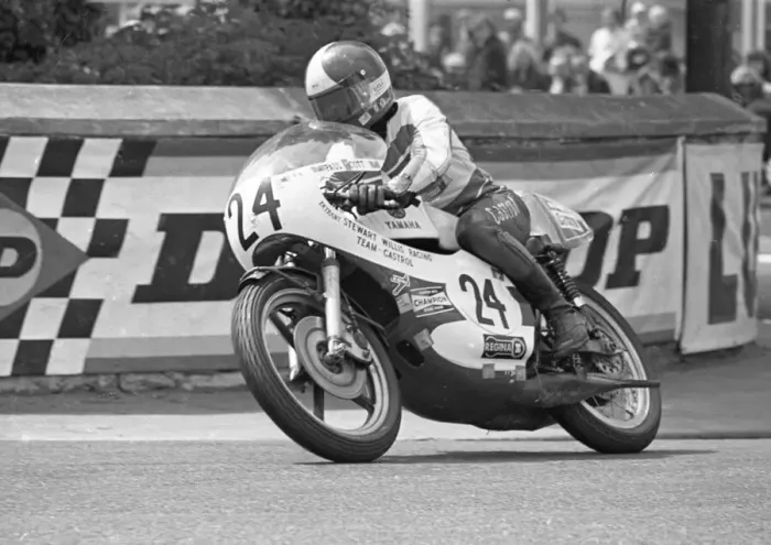 Framed Print : Paul Cott (Yamaha) 1974 F750 TT Framed Print : Paul Cott (Yamaha) 1974 F750 TT