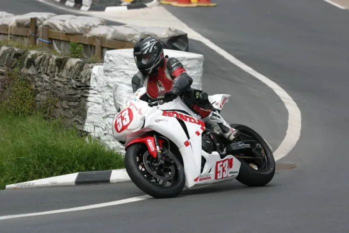 Framed Print : Paul Cranston (Honda) 2009 Superbike TT Framed Print : Paul Cranston (Honda) 2009 Superbike TT