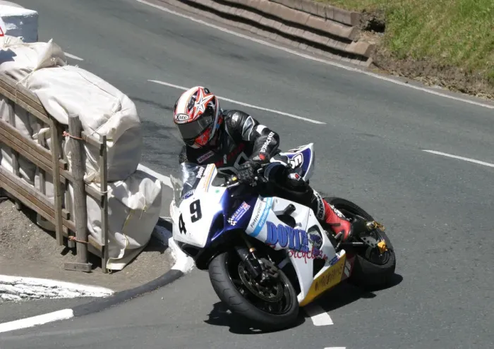 Framed Print : Paul Dobbs (Suzuki) 2006 Superbike TT Framed Print : Paul Dobbs (Suzuki) 2006 Superbike TT