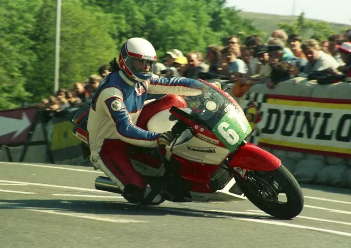 Framed Print : Paul Hunt (Kawasaki) 1987 Production B TT