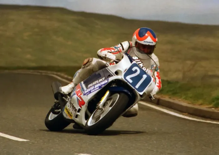 Framed Print : Paul Iddon (Suzuki) 1988 Production B TT Framed Print : Paul Iddon (Suzuki) 1988 Production B TT