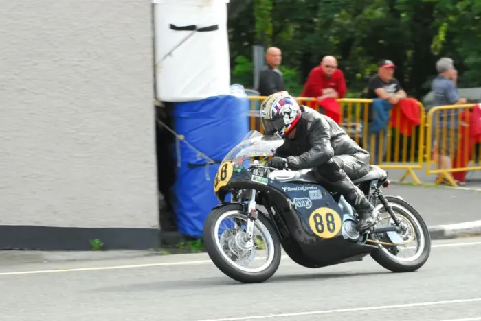 Framed Print : Paul Matravers (Norton) 2015 Senior Classic TT Framed Print : Paul Matravers (Norton) 2015 Senior Classic TT