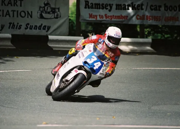 Framed Print : Paul Owen (Honda) 2004 Junior TT Framed Print : Paul Owen (Honda) 2004 Junior TT