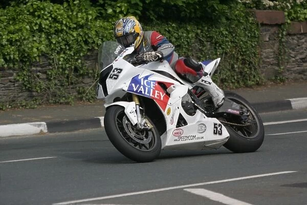 Paul Shoesmith (BMW) 2010 Superbike TT