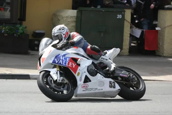 Framed Print : Paul Shoesmith (BMW) 2010 Superstock TT Framed Print : Paul Shoesmith (BMW) 2010 Superstock TT