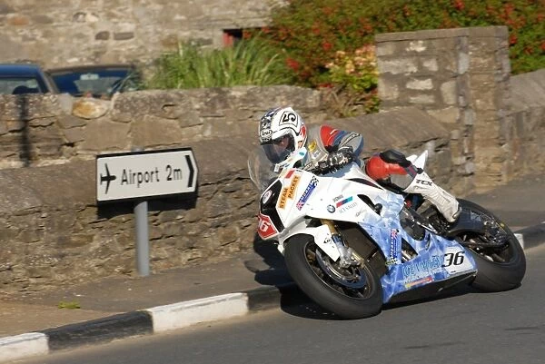 Paul Shoesmith (BMW) 2011 Southern 100