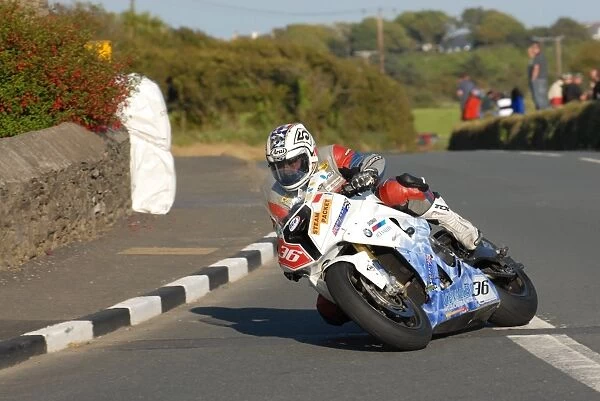 Paul Shoesmith (BMW) 2011 Southern 100