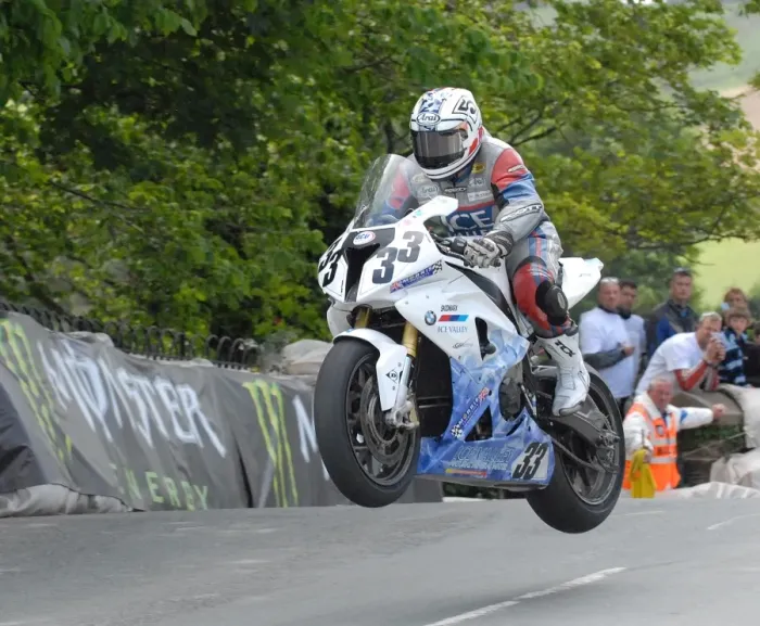 Framed Print : Paul Shoesmith (BMW) 2011 Superbike TT Framed Print : Paul Shoesmith (BMW) 2011 Superbike TT