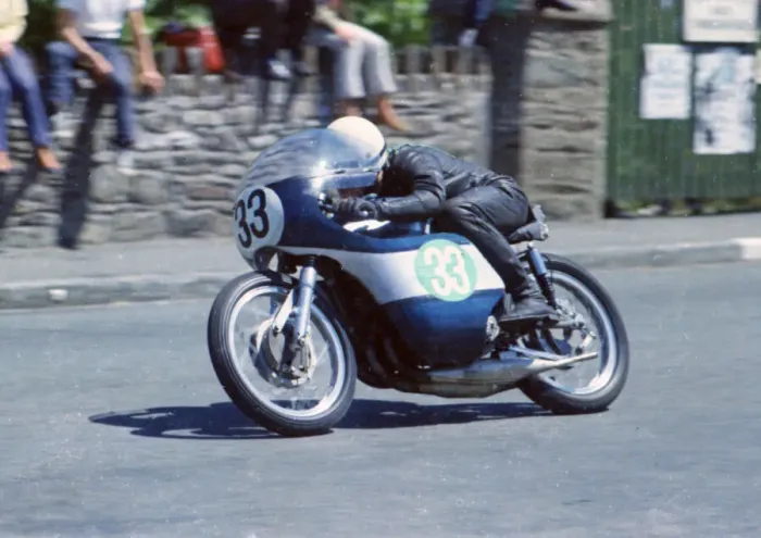 Framed Print : Paul Smart (Yamaha) 1968 Lightweight TT Framed Print : Paul Smart (Yamaha) 1968 Lightweight TT