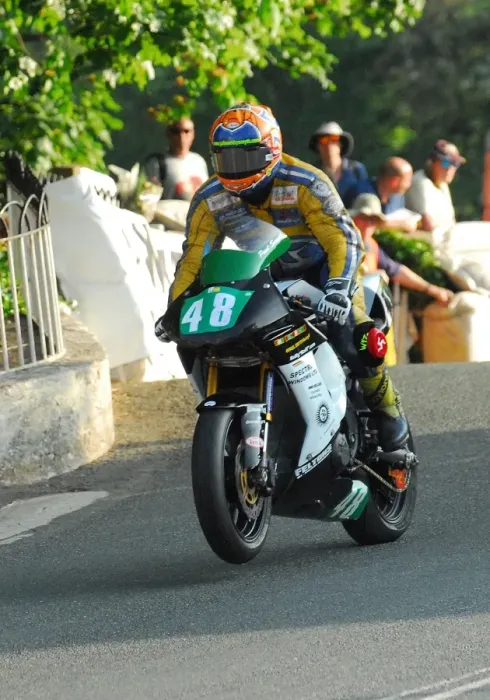 Framed Print : Paul Smyth (Kawasaki) 2016 Lightweight TT Framed Print : Paul Smyth (Kawasaki) 2016 Lightweight TT