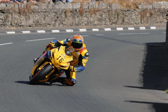 Framed Print : Paul Smyth (PRF Suzuki) 2014 Southern 100 Framed Print : Paul Smyth (PRF Suzuki) 2014 Southern 100