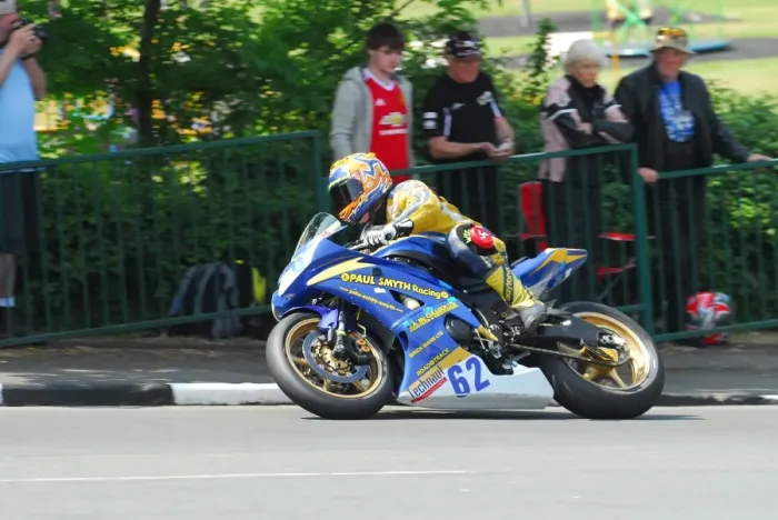 Framed Print : Paul Smyth (Yamaha) 2016 Supersport 2 TT