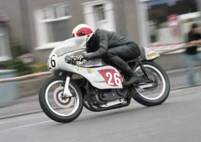 Framed Print : Bill Pemberton (Norton) 1981 Newcomers Manx Grand Prix Framed Print : Bill Pemberton (Norton) 1981 Newcomers Manx Grand Prix