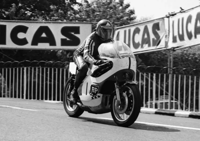 Framed Print : Percy Tait (Yamaha) 1975 Classic TT Framed Print : Percy Tait (Yamaha) 1975 Classic TT