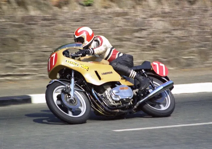 Framed Print : Pete Davies (Laverda) 1978 Formula One TT Framed Print : Pete Davies (Laverda) 1978 Formula One TT