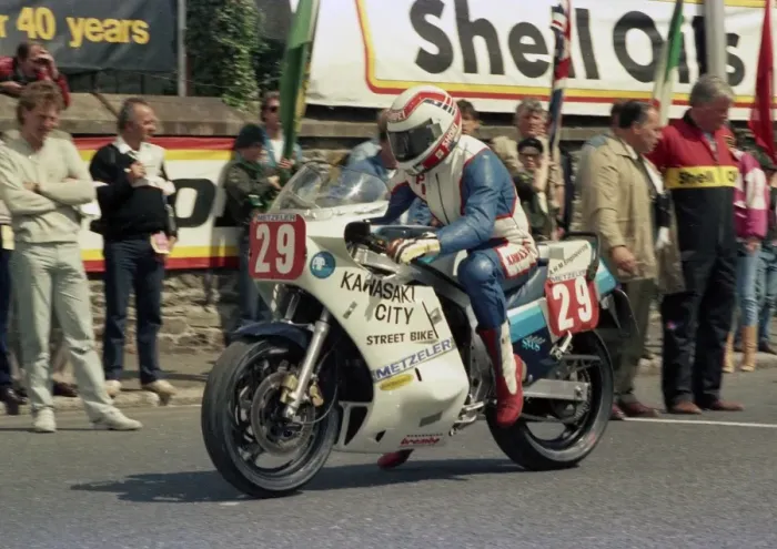 Framed Print : Pete Davies (Suzuki) 1986 Production A TT Framed Print : Pete Davies (Suzuki) 1986 Production A TT