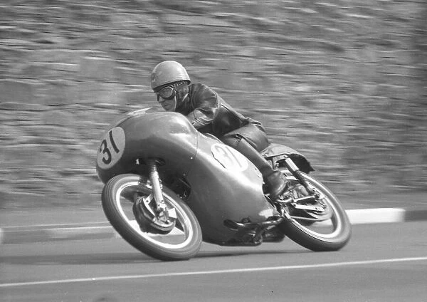 Pete Elmore (Matchless) 1963 Senior Manx Grand Prix