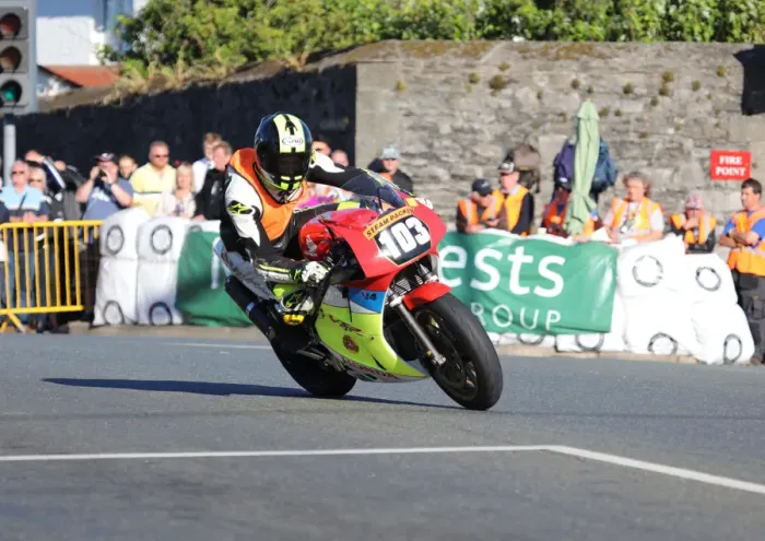 Framed Print : Pete Gibson (Honda) 2018 Southern 100 Framed Print : Pete Gibson (Honda) 2018 Southern 100