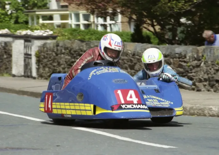 Framed Print : Pete Nuttall & Nick Crowe (Ireson Yamaha) 1996 Sidecar TT Framed Print : Pete Nuttall & Nick Crowe (Ireson Yamaha) 1996 Sidecar TT