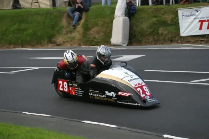 Framed Print : Pete Nuttall & Ray Burns (Ireson Yamaha) 2005 Sidecar TT Framed Print : Pete Nuttall & Ray Burns (Ireson Yamaha) 2005 Sidecar TT