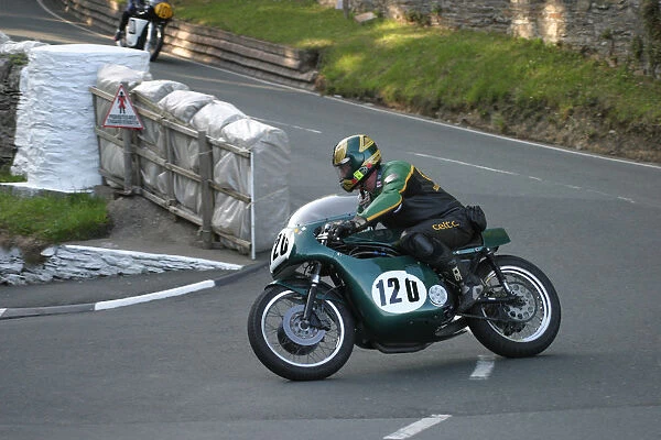 Pete Tyer (Seeley Matchless) 2003 Parade Lap