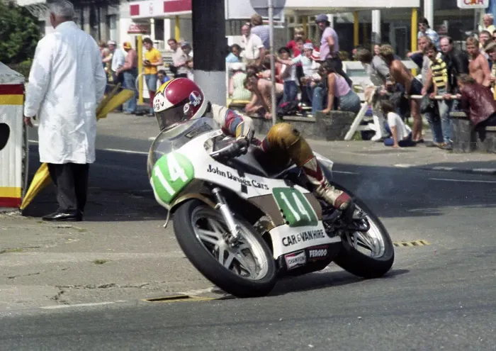 Framed Print : Pete Wild Yamaha 1982 Junior TT