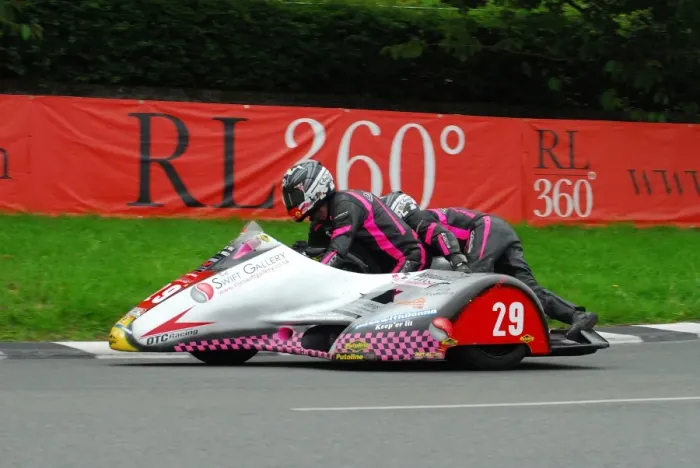 Framed Print : Peter Alton & Keith Brotherton (Baker Yamaha) 2016 Sidecar A TT Framed Print : Peter Alton & Keith Brotherton (Baker Yamaha) 2016 Sidecar A TT