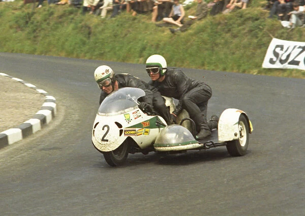 Peter Brown & Mick Casey (BSA) 1970 750 Sidecar TT