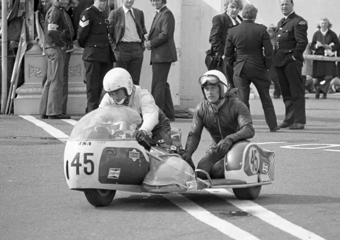 Framed Print : Peter Brown & Mick Casey (BSA) 1975 Sidecar 1000 TT Framed Print : Peter Brown & Mick Casey (BSA) 1975 Sidecar 1000 TT