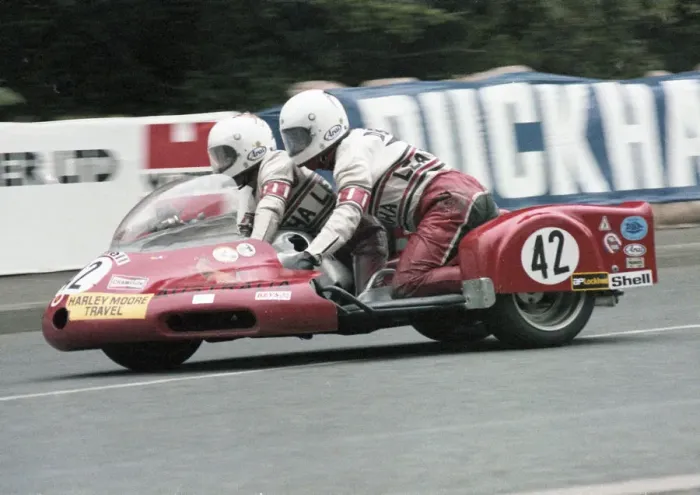 Framed Print : Peter Campbell & Dick Goodwin (Yamaha) 1979 Sidecar TT Framed Print : Peter Campbell & Dick Goodwin (Yamaha) 1979 Sidecar TT