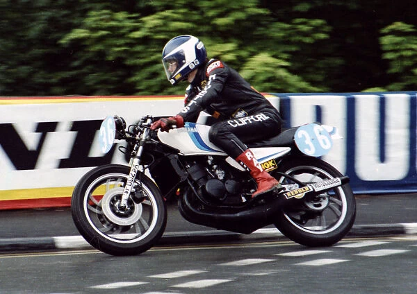 Peter Clifford (Yamaha) 1980 Formula Two TT