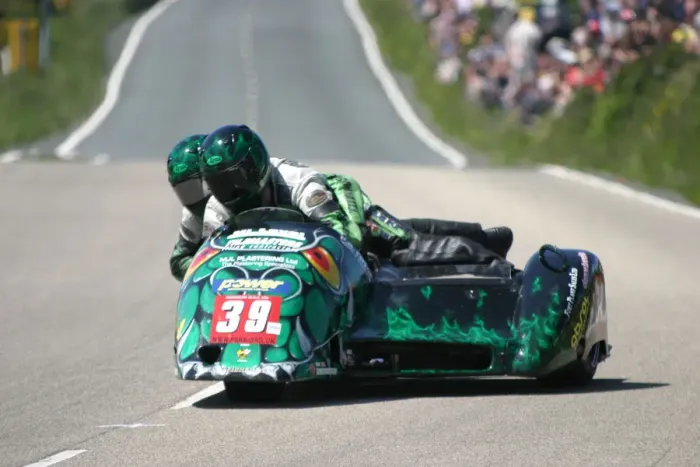 Framed Print : Peter Farrelly & Jason Miller (Ireson Yamaha) 2007 Sidecar TT