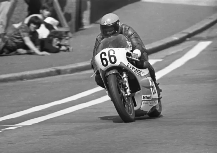 Framed Print : Peter Grove (Yamaha) 1975 Open Classic TT Framed Print : Peter Grove (Yamaha) 1975 Open Classic TT
