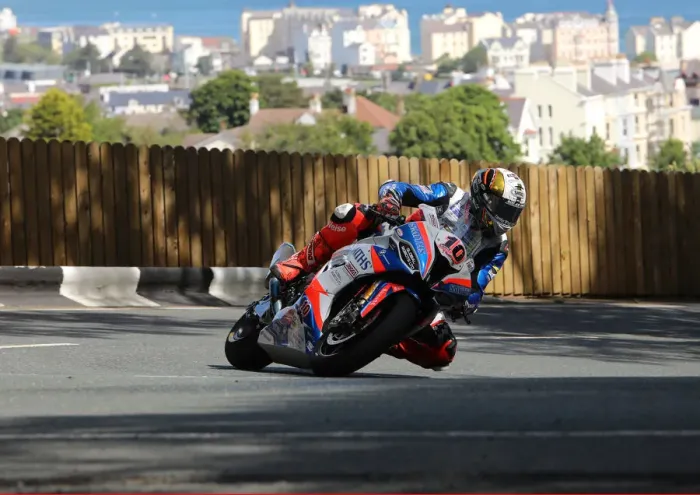Framed Print : Peter Hickman (BMW) 2019 Superstock TT Framed Print : Peter Hickman (BMW) 2019 Superstock TT
