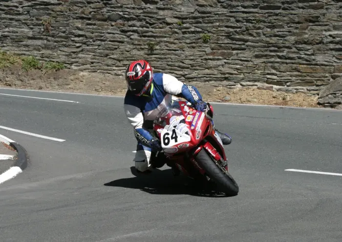 Framed Print : Peter Hounsell (Suzuki) 2006 Superbike TT Framed Print : Peter Hounsell (Suzuki) 2006 Superbike TT